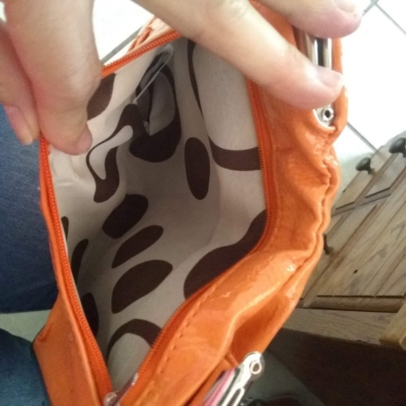 Clutch - Picture 7 of 8